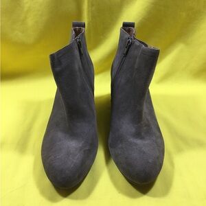 Vionic Women's Brown Suede Ankle Boots - Stylish Side-Zip Chelsea SZ 8